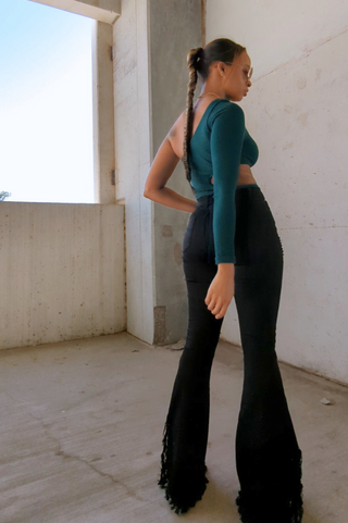 Distressed bell 2025 bottom jeans